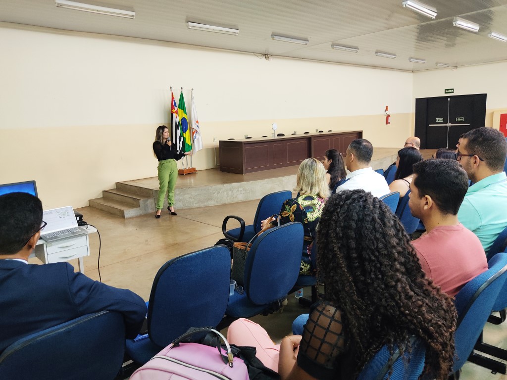Faculdade Barretos Promove Palestra Inspiradora sobre Consumo Consciente