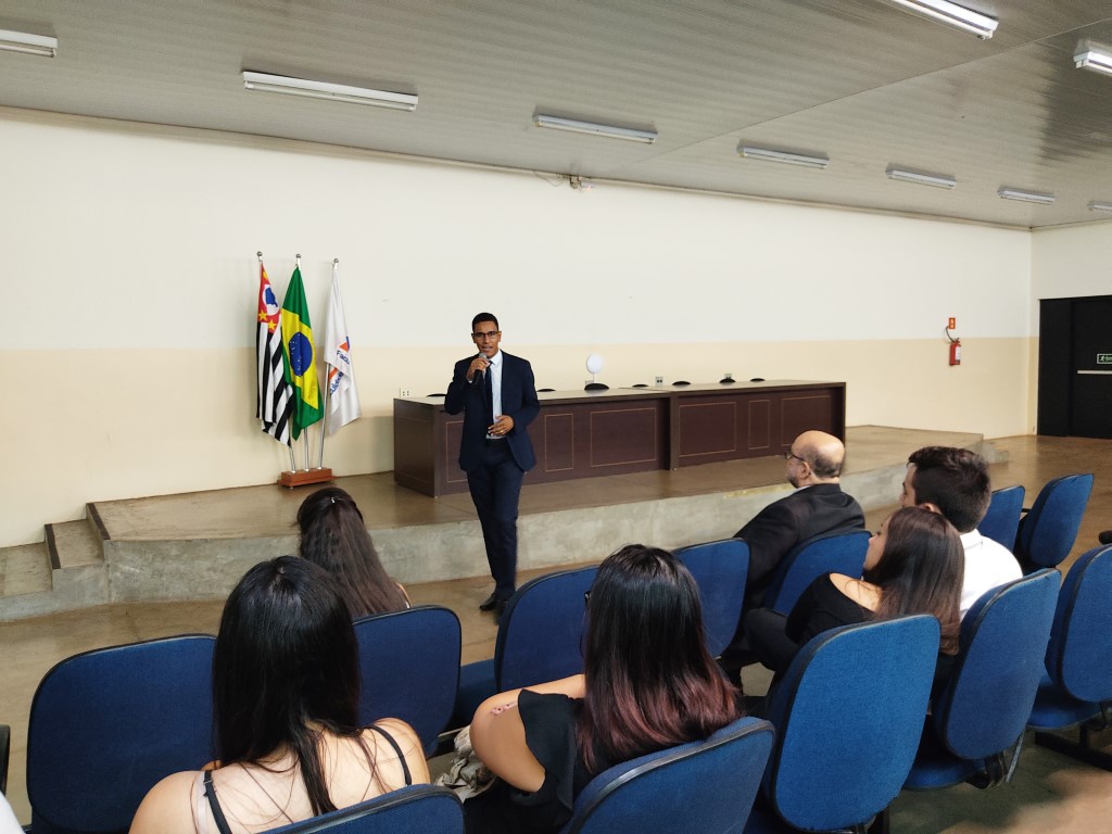 Faculdade Barretos Promove Palestra Inspiradora sobre Consumo Consciente