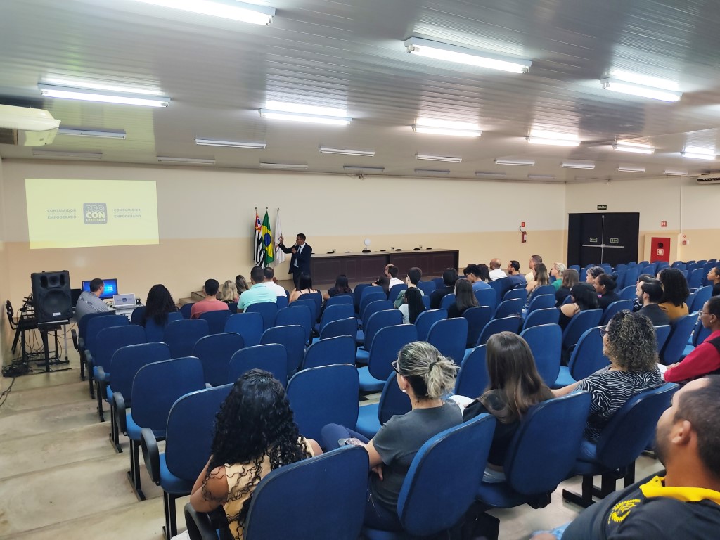 Faculdade Barretos Promove Palestra Inspiradora sobre Consumo Consciente