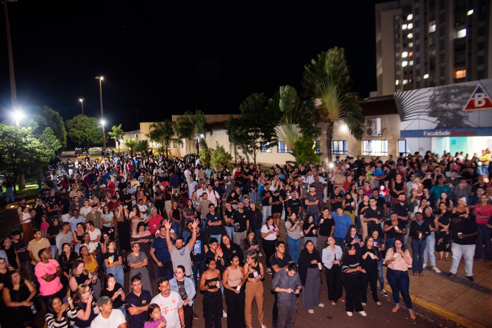 Uma noite histórica: Faculdade Barretos agora é UniBarretos